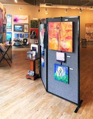 Portable Wall Partitions Create Picture Perfect Gallery - Versare ...